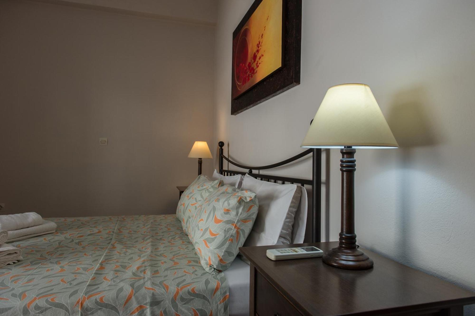 Kamari Blue Apartments Kalamata Extérieur photo