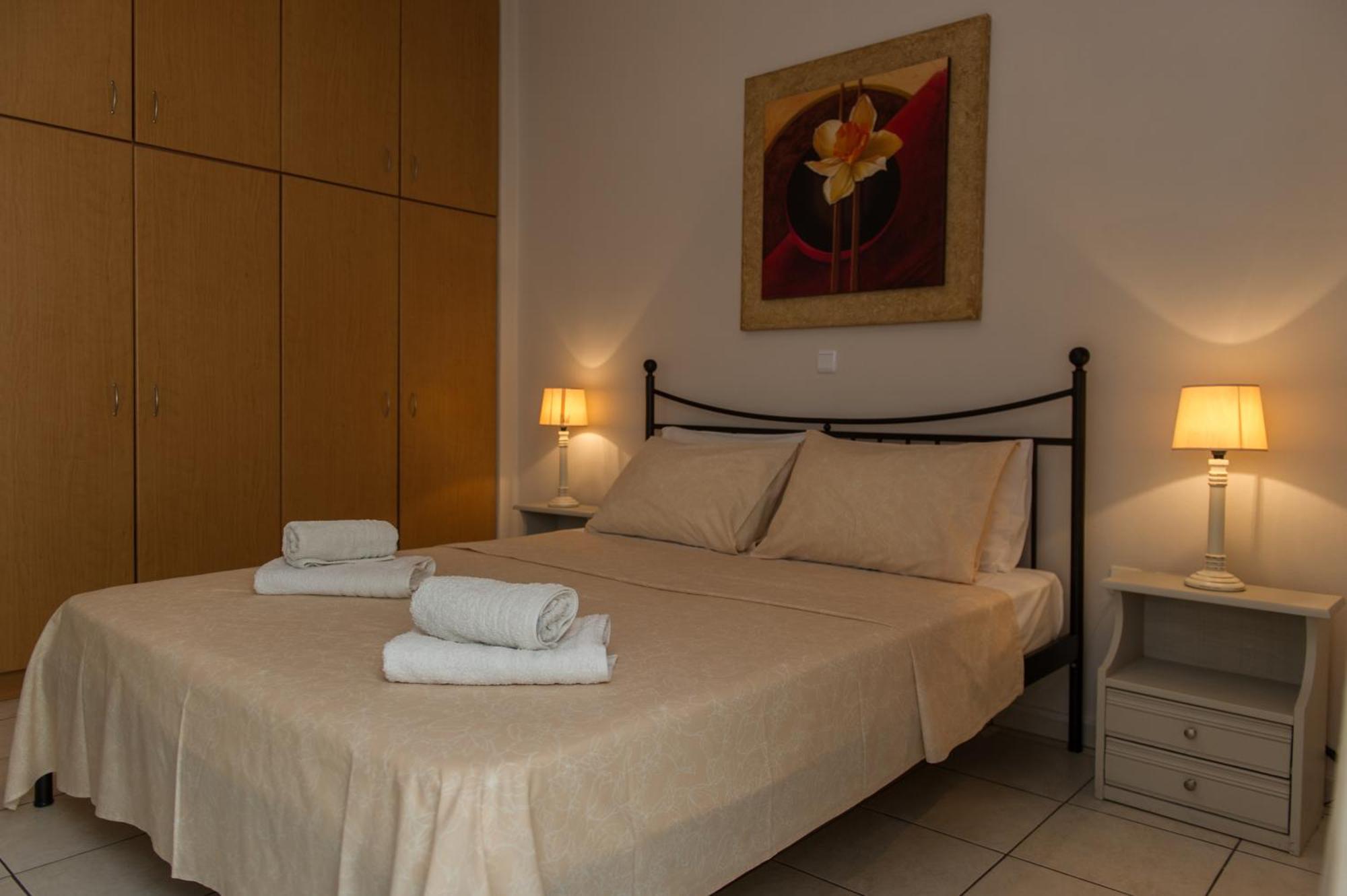 Kamari Blue Apartments Kalamata Extérieur photo