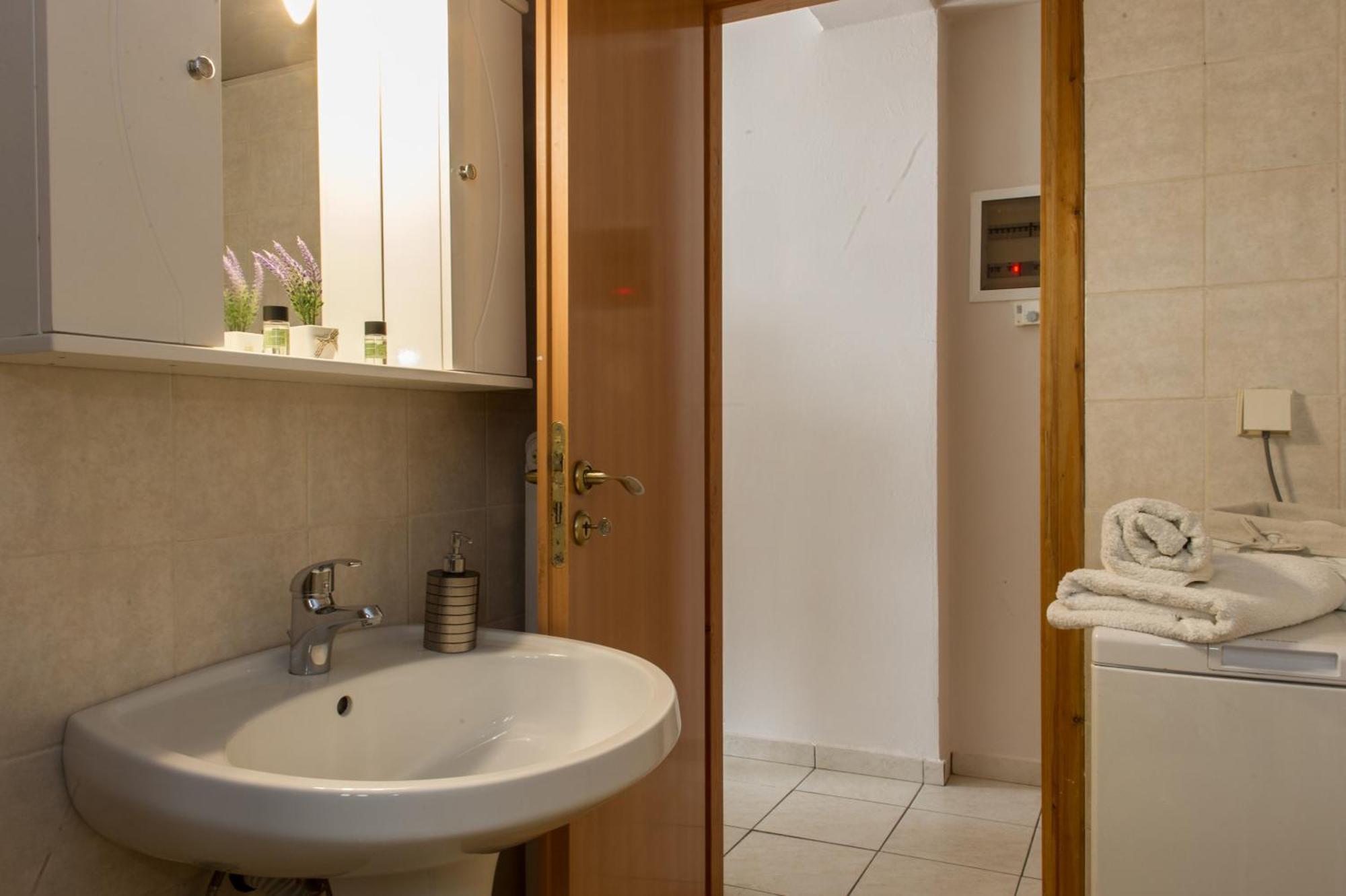 Kamari Blue Apartments Kalamata Extérieur photo